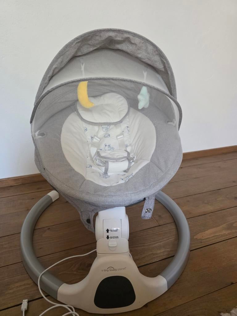 Tiny Love Lovely Planet Wipstoel met Muziek en Trillingen, Kinderen en Baby's, Wipstoeltjes, Ophalen of Verzenden, Zo goed als nieuw