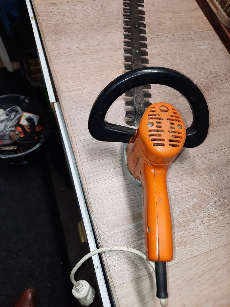 heggenschaar, Ophalen, Gebruikt, Elektrisch, Black & Decker