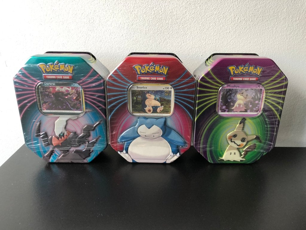 Knock out collector tins snorlax mimikyu darkrai, Ophalen of Verzenden, Nieuw, Boosterbox