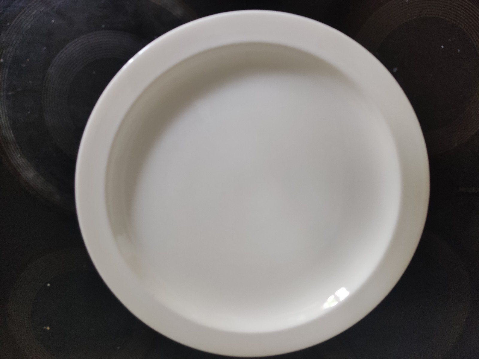 Wedgwood Midwinter Stonehenge gebaks serveerschaal 31 cm, Klassiek, Ophalen of Verzenden, Wedgwood, Schaal of Schalen
