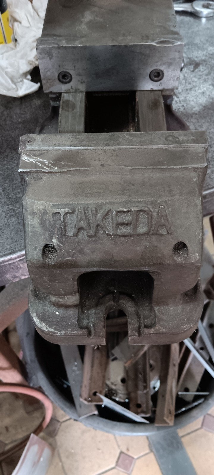 Takeda machine klem, Zakelijke goederen, Ophalen