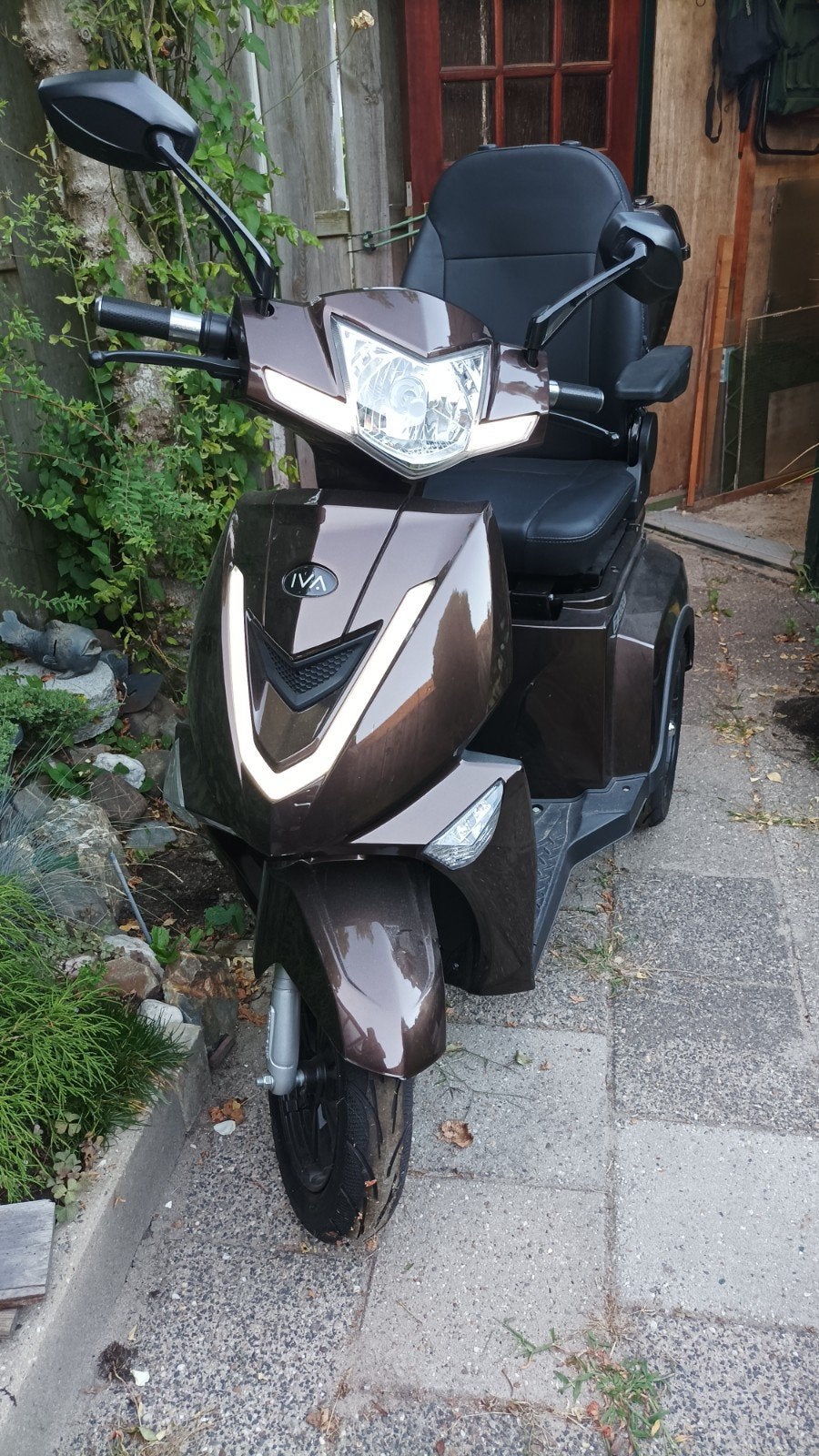 IVA Z1000., Zo goed als nieuw, 16 km/u of meer, 46 km of meer, Ophalen