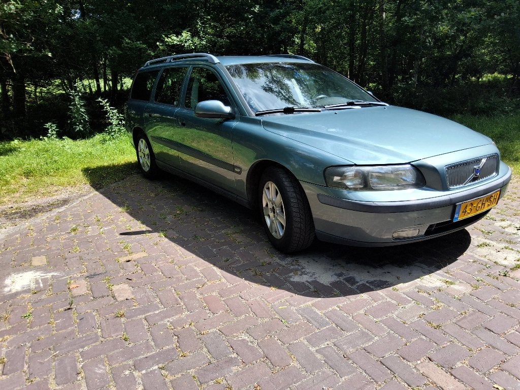 Volvo V70 2.4 170PK AUT 2000 Groen, Dealer onderhouden, 1800 kg, Zwart, 2435 cc