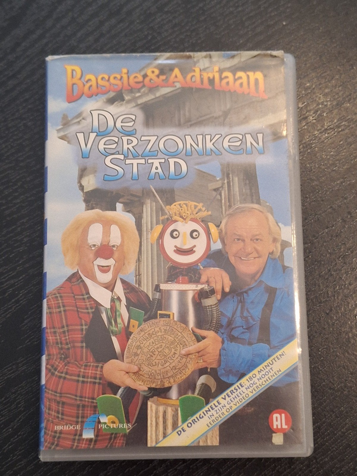 Bassie & Adriaan: De Verzonken Stad - VHS, Alle leeftijden, Ophalen of Verzenden, Gebruikt, Nederlandstalig