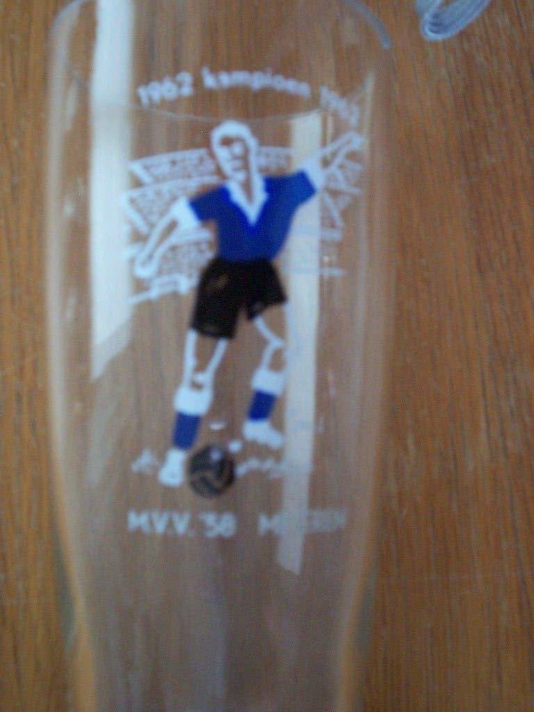 MVV 58 METEREN VOETBAL GLAS, Ophalen of Verzenden, Zo goed als nieuw, Overige binnenlandse clubs