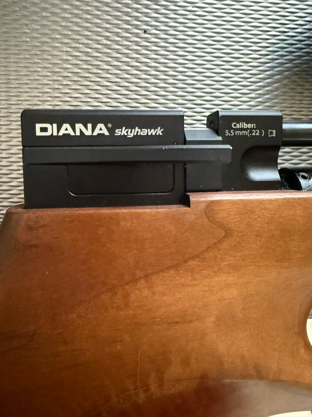 DIANA Skyhawk PCP Persluchtbuks 5.5mm (.22), Ophalen, Zo goed als nieuw