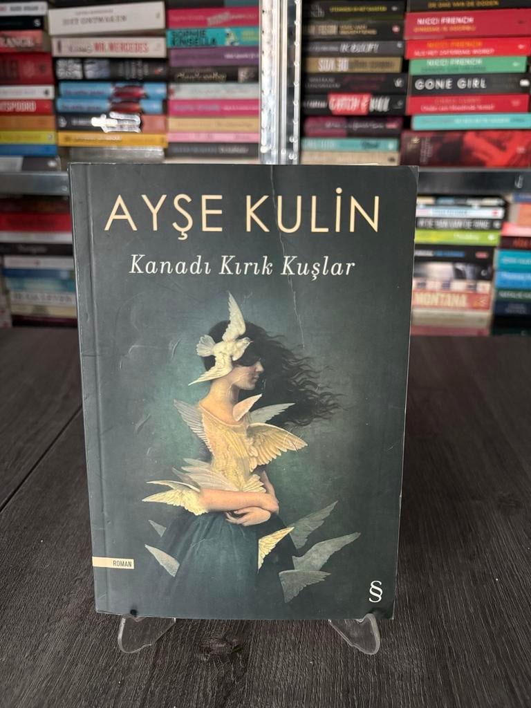 Ayşe Kulin - Kanadı Kırık Kuşlar, Ophalen of Verzenden, Gelezen, Europa overig