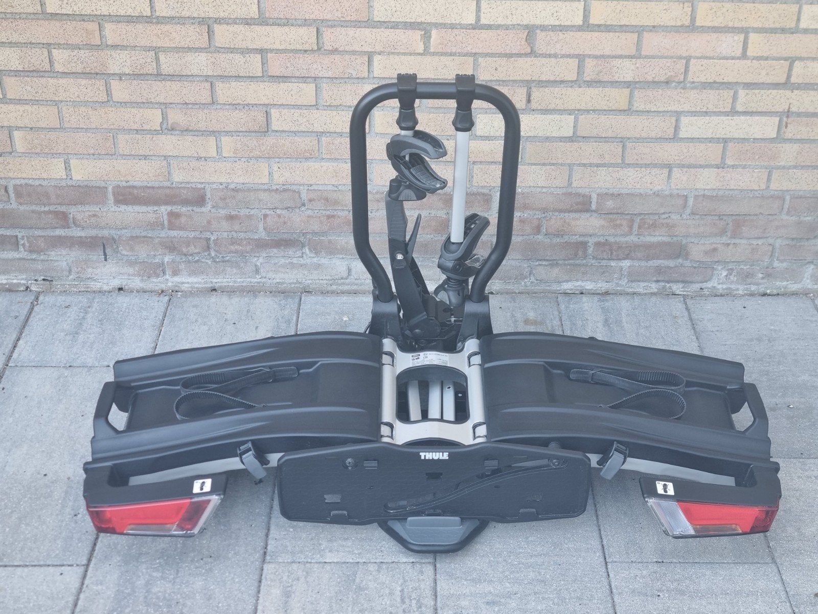 Fietsendrager Thule EasyFold 933 Kantelbaar incl.Oprijgoot, Auto diversen, Fietsendragers, Ophalen, Elektrische fiets, Zo goed als nieuw