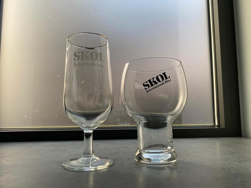 2 (oude) Skol bierglazen, Ophalen of Verzenden, Zo goed als nieuw, Glas of Glazen, Overige merken