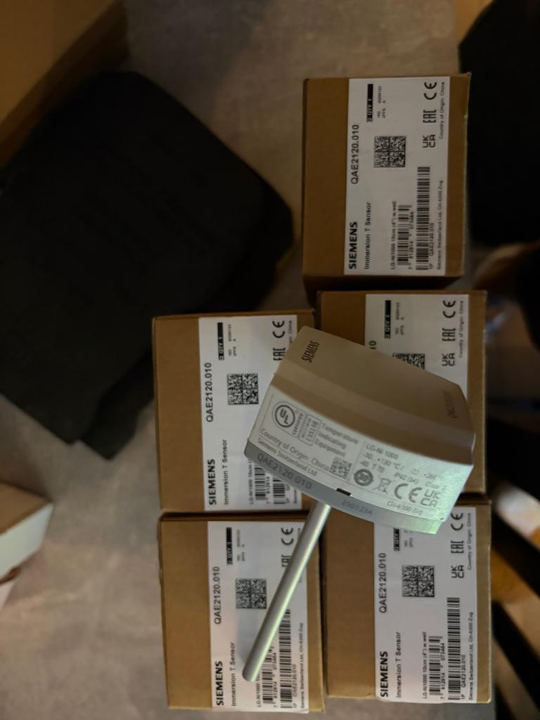 Siemens QAE2120.010 Dompeltemperatuuropnemers - €30 per stuk, Ophalen of Verzenden, Nieuw, Overige typen