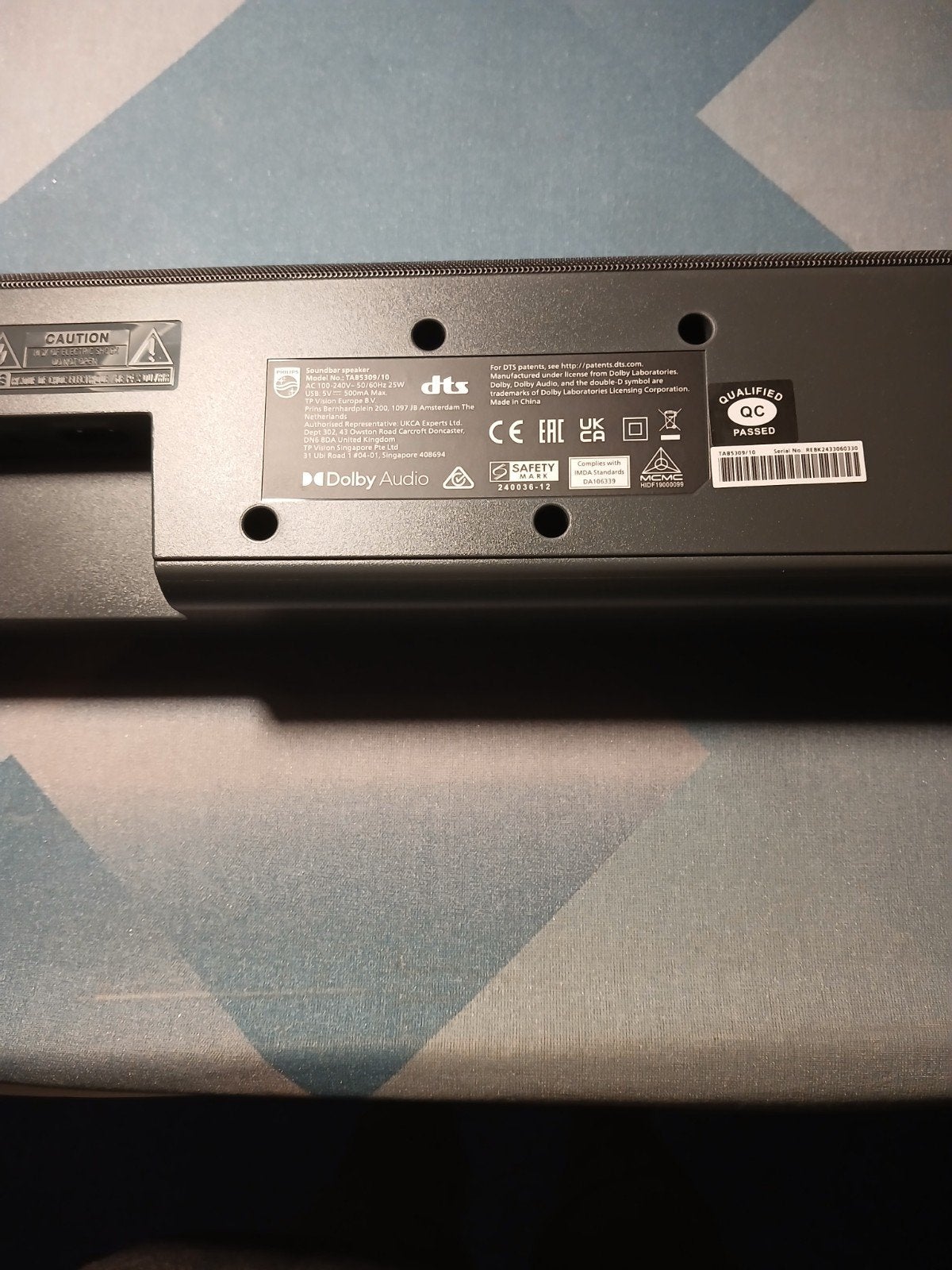 soundbar met subwroover vorig jaar gekocht philips, Ophalen, Zo goed als nieuw, Zwart