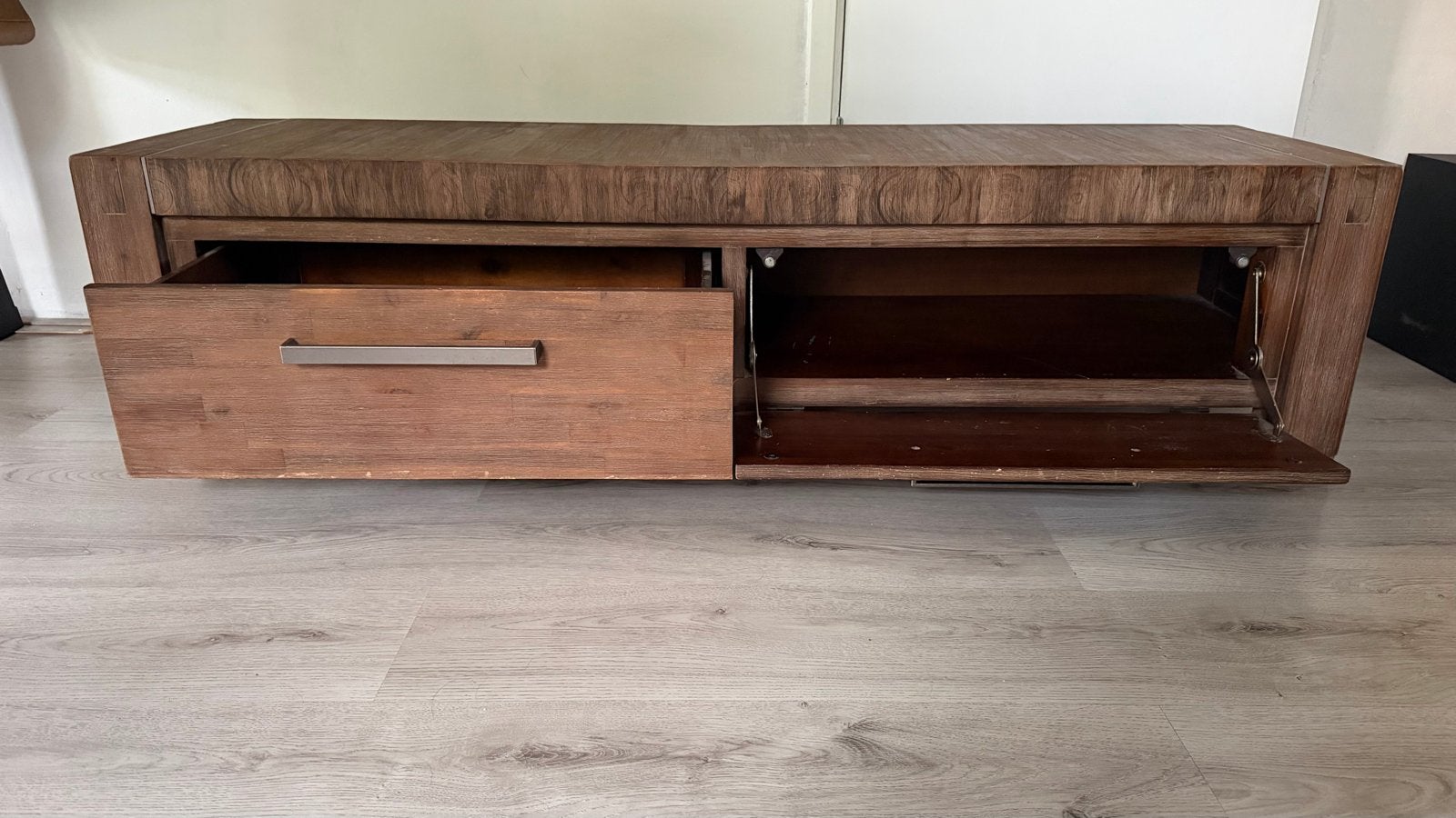 TV-meubel / Dressoir van Teak- of Acaciahout (160x45x40cm), Ophalen, Gebruikt, 150 tot 200 cm, Teakhout