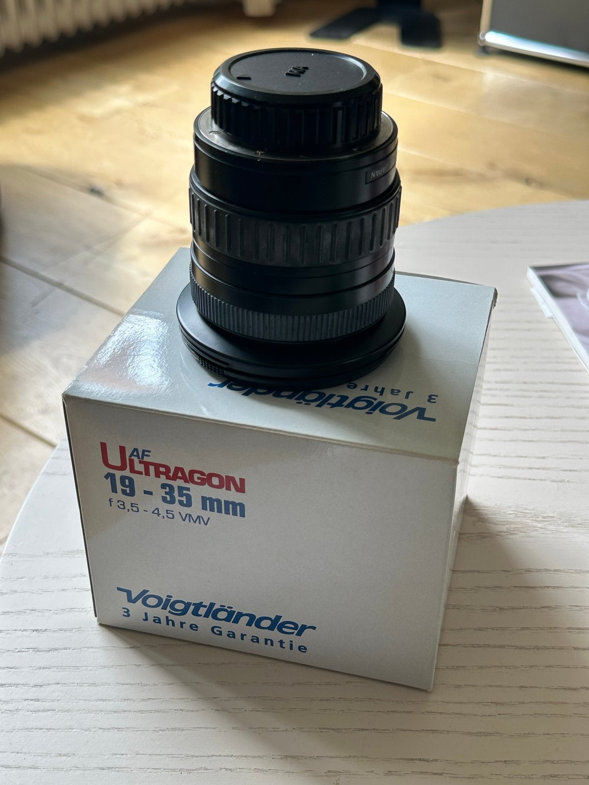 Voigtländer AF Ultragon 19-35mm f/3.5-4.5 VMV lens, Ophalen of Verzenden, Zo goed als nieuw, Groothoeklens, Zoom