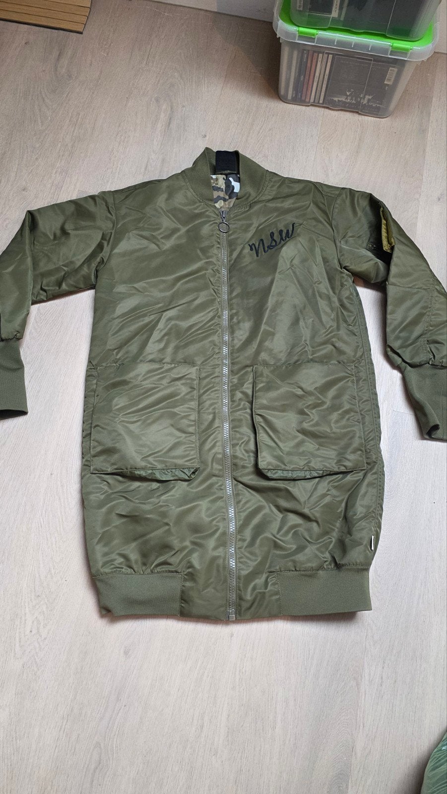 Nike NSW bomberjack XS groen met camouflage voering, Kleding | Dames, Nike, Ophalen of Verzenden, Zo goed als nieuw, Maat 34 (XS) of kleiner