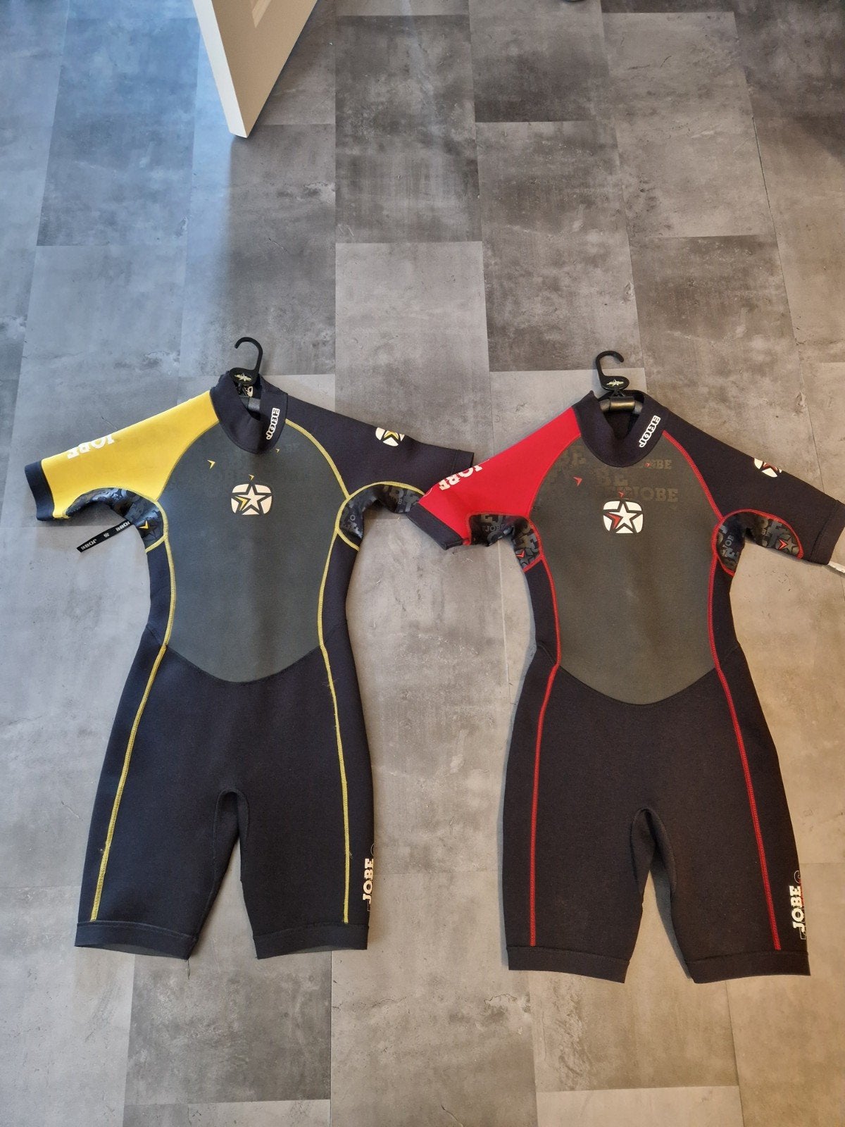 Jobe wetsuits - Geel en Rood, Watersport en Boten, Wetsuit, Gebruikt, Kind, Jobe