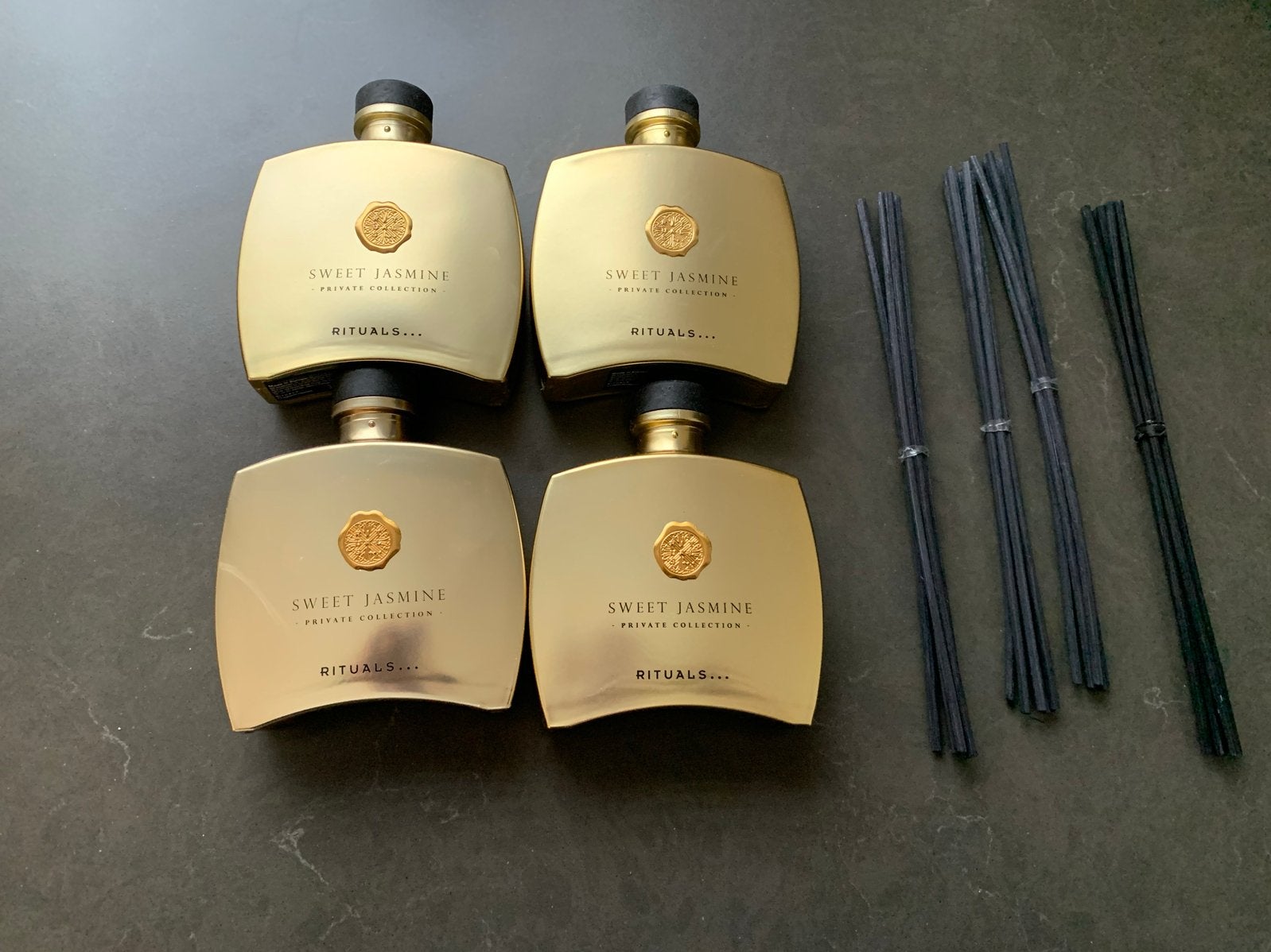 Rituals Sweet Jasmine geurstokjes (4 stuks), Nieuw, Ophalen of Verzenden, Glas, Goud