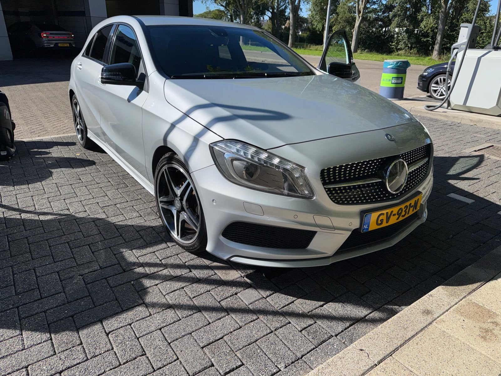 Mercedes-Benz A-Klasse 1.6 A180 AMG Line AUT 2015 Grijs, Auto's, Automaat, Achterwielaandrijving, 1295 kg, 4 cilinders