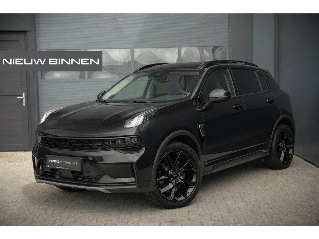Lynk & Co 01 1.5 | Panoramadak | Stoelverwarming | Keyless |, Auto's, Lynk & Co, Stof, Zwart, Bedrijf, 3 cilinders