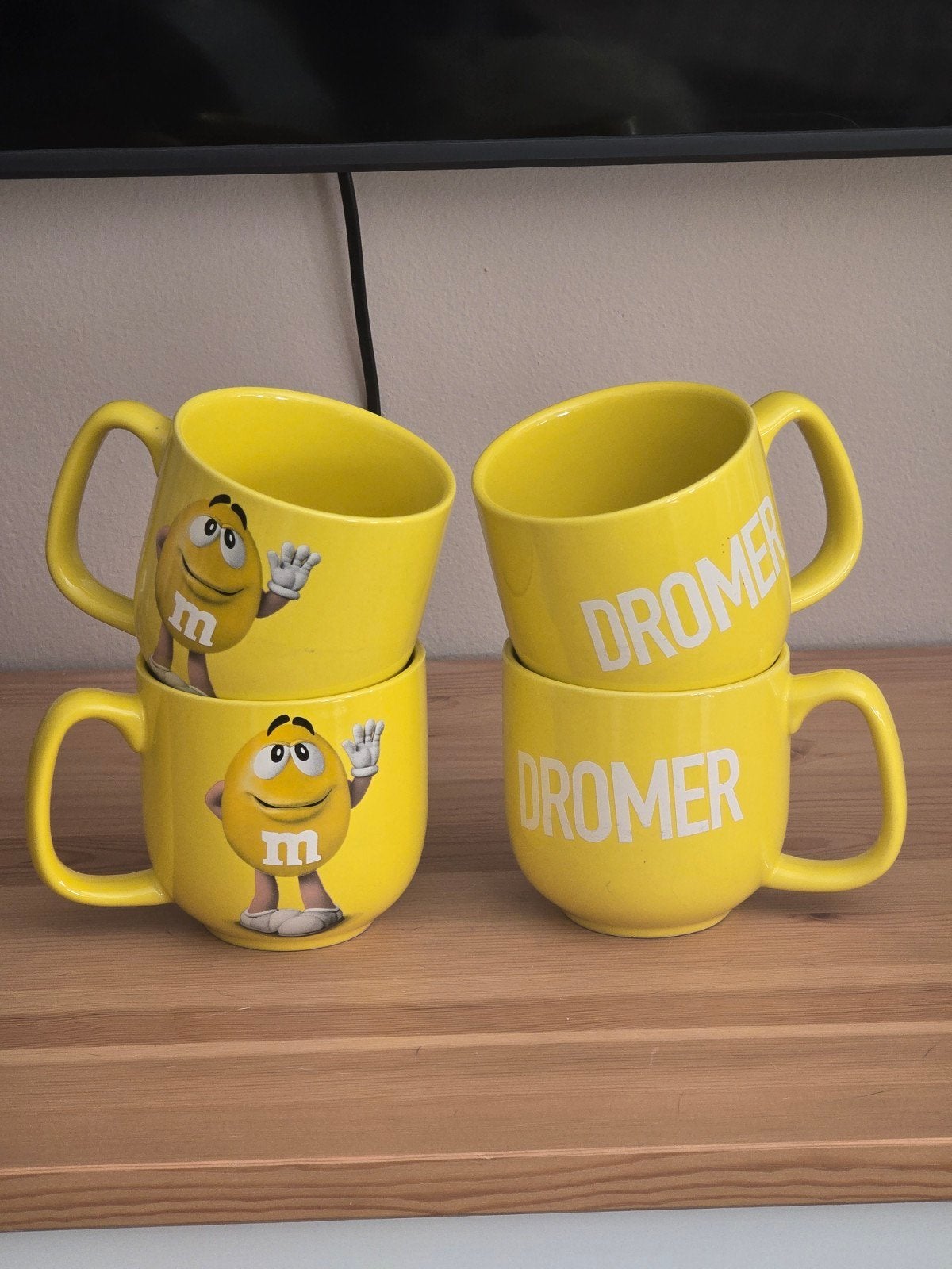 4 m&m dromer mokken, Ophalen, Gebruikt, Gebruiksvoorwerp