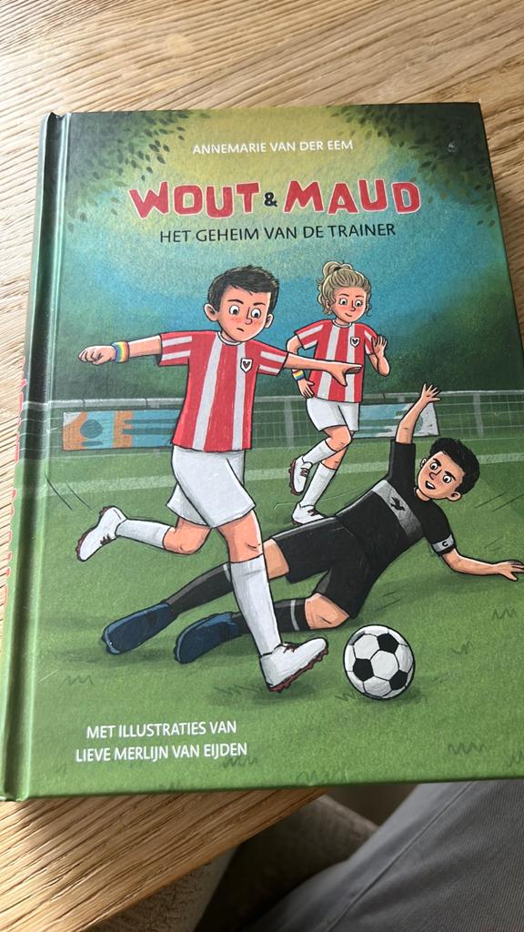 Wout & Maud Het geheim van de trainer. gesigneerde versie!!, Ophalen, Fictie algemeen, Annemarie van der Eem, Zo goed als nieuw