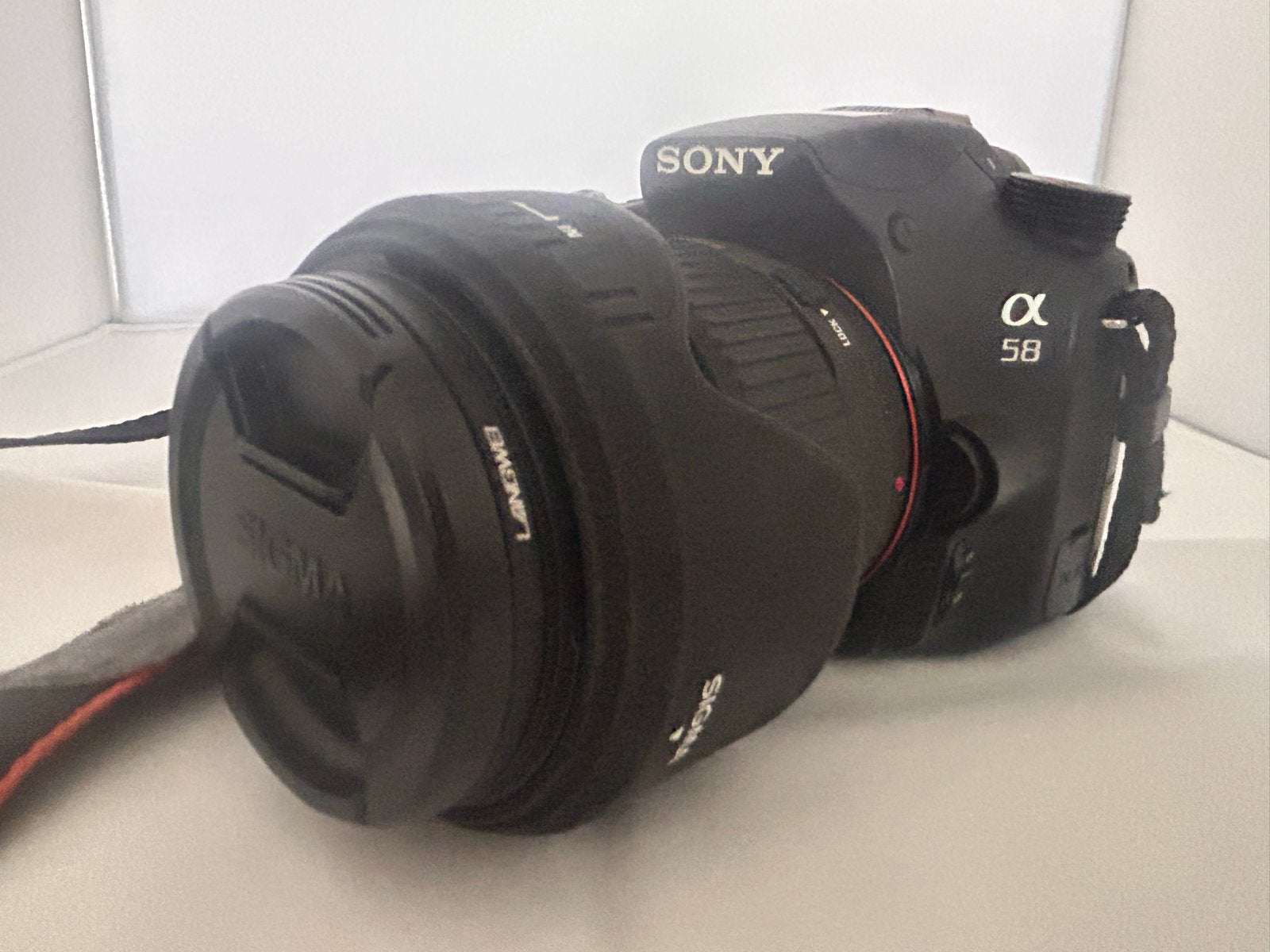 Sony SLT A58 camera met Sigma 18-200mm lens, Ophalen, Gebruikt, Overige typen, Kantelbaar/draaibaar scherm