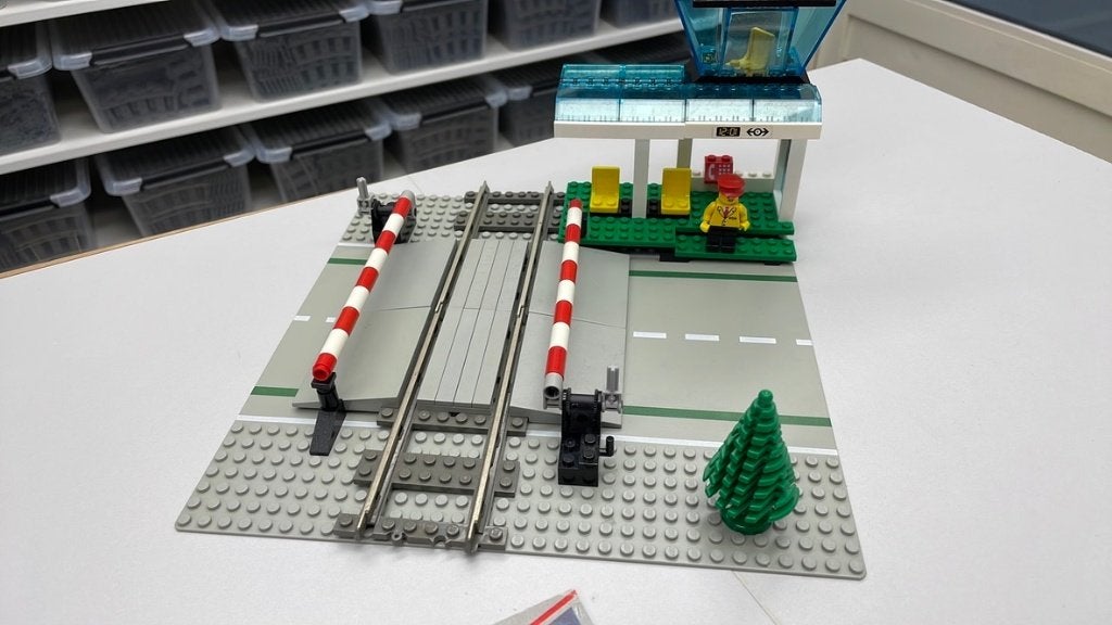 SB1814 Lego trein spoorweg overgang 9v 4532 compleet, Kinderen en Baby's, Speelgoed | Duplo en Lego, Ophalen of Verzenden, Gebruikt