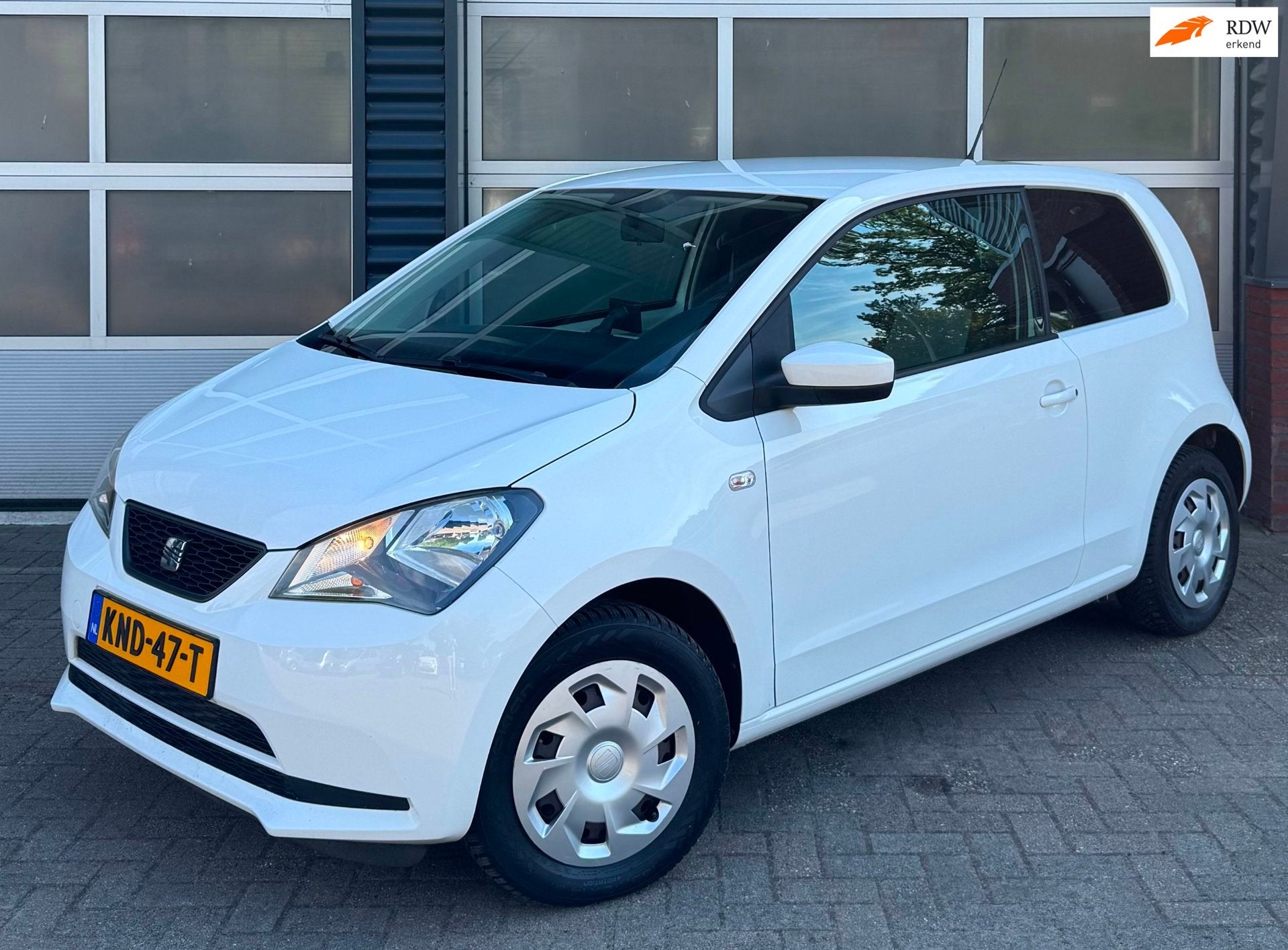 Seat MII 1.0 Style Chic Automaat | Airco | nav., Auto's, Euro 5, Stof, Gebruikt, Mii