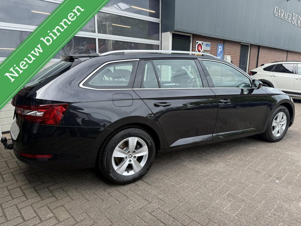Skoda Superb Combi 1.5 TSI ACT Business Edition *ALL-IN PRIJ, 12 maanden, Stof, 4 cilinders, Zwart