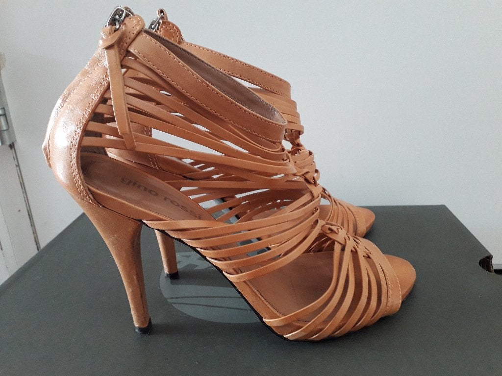 Gino rossi hoge sandalen maat 38 echt leder, Kleding | Dames, Schoenen, Gino Rossi, Bruin, Gedragen, Sandalen of Muiltjes