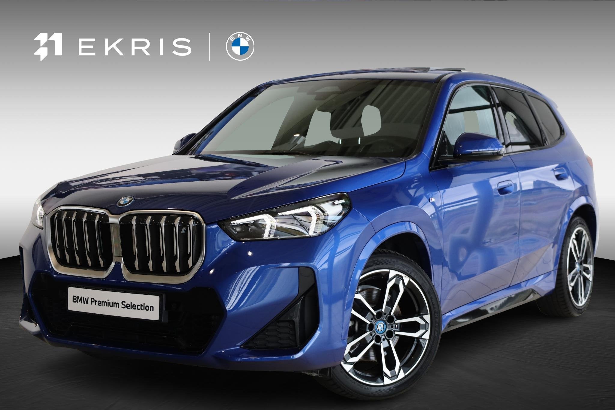 BMW iX1 xDrive30 | M Sportpakket | Stoelverwarming | SOH 99,, Auto's, Automaat, Stof, Gebruikt, Met garantie (alle)