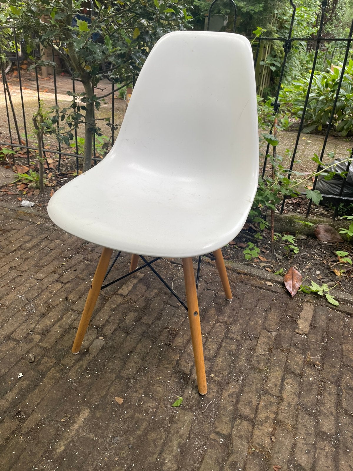 Stoelen, Kunststof, Twee, Wit, Ophalen of Verzenden