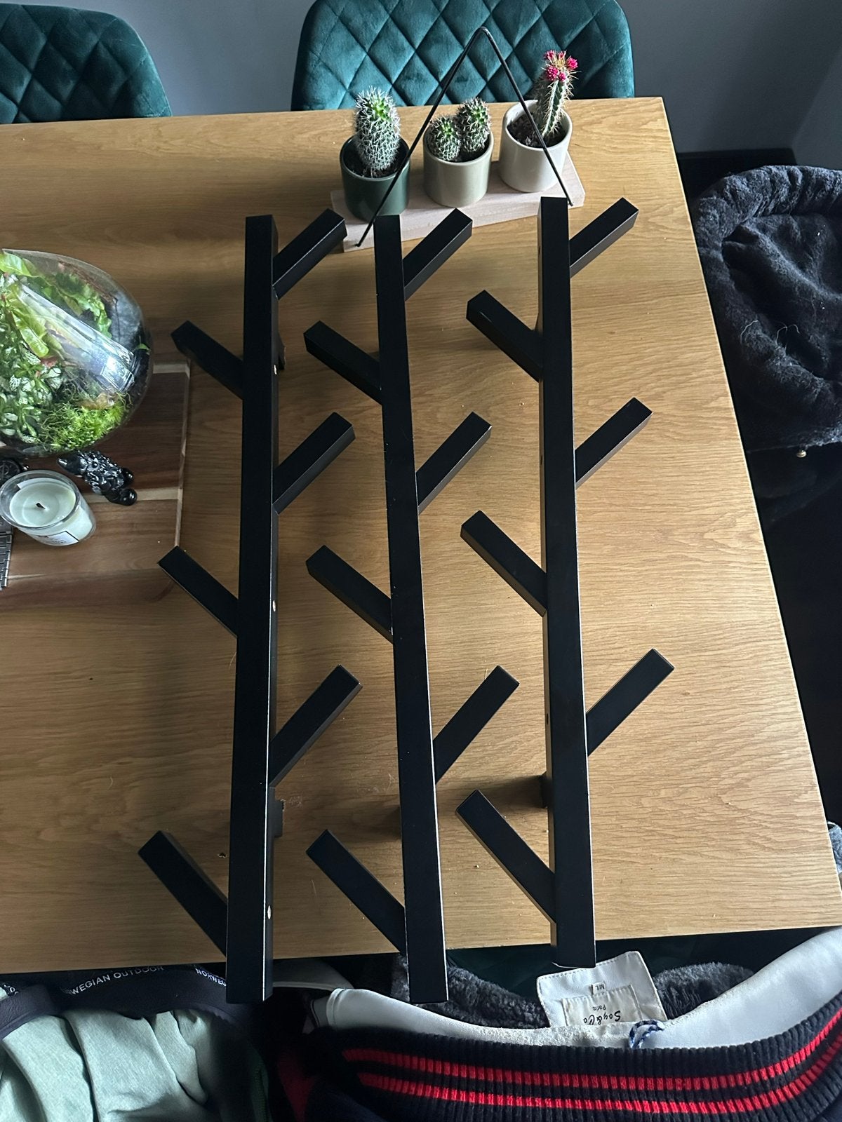 IKEA TJUSIG wandkapstokken, zwart, 78 cm (3 stuks), Huis en Inrichting, Woonaccessoires | Kapstokken, Zo goed als nieuw, Minder dan 100 cm