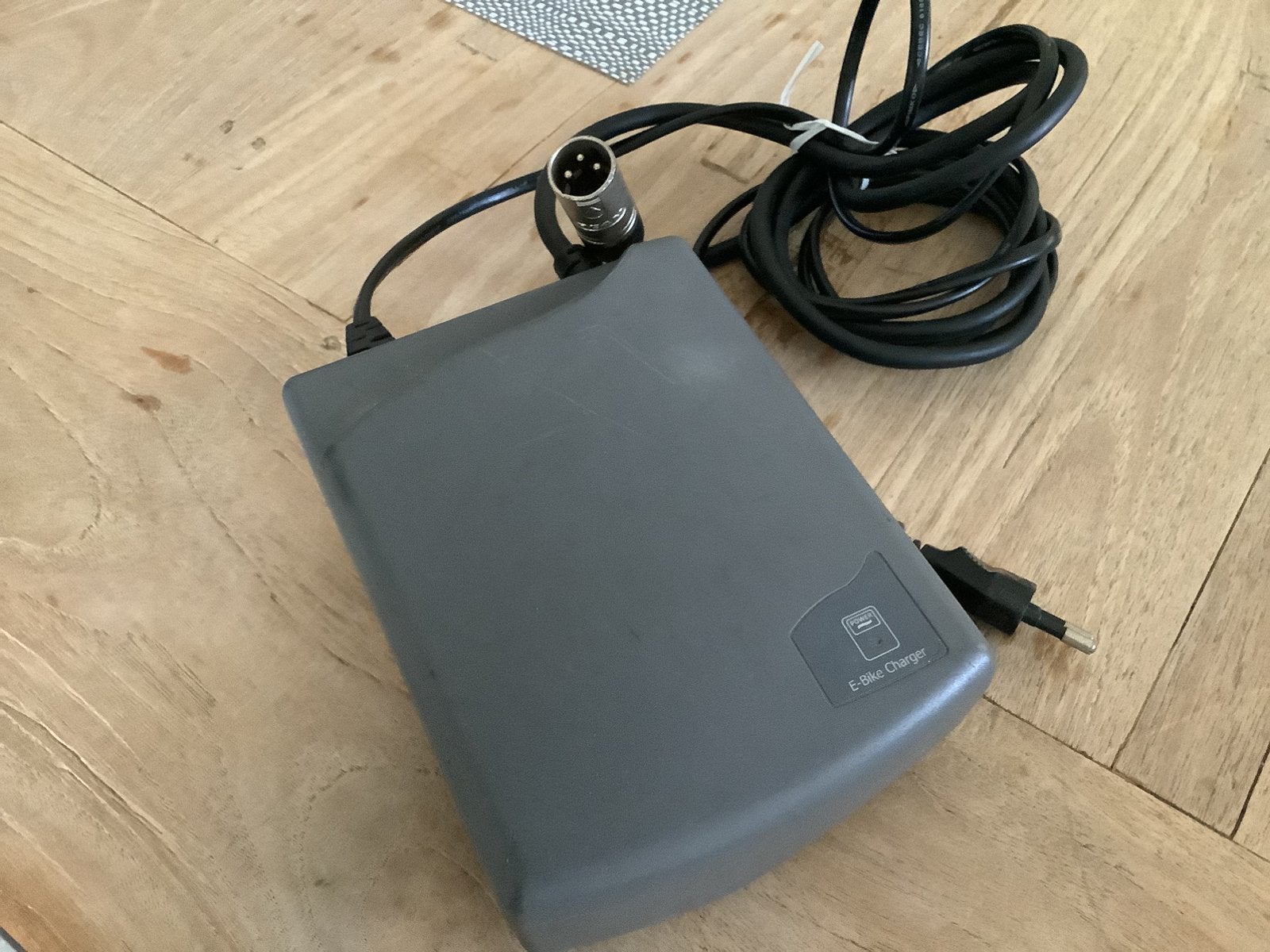 Batterij-oplader ION 24 volt voor Koga, Sparta en Batavus., Fietsen en Brommers, Fietsonderdelen, Elektrische fiets, Overige typen