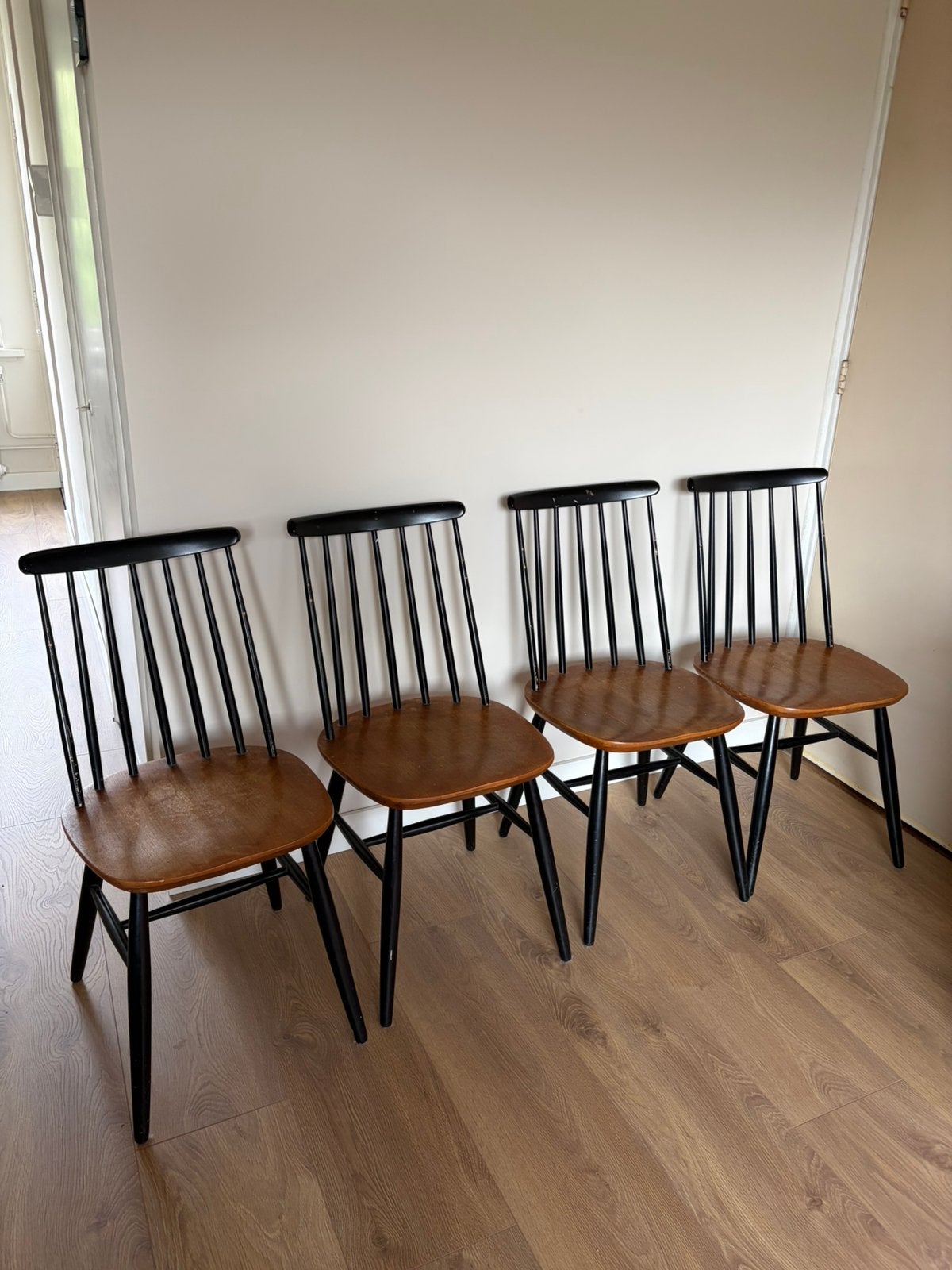Set van vintage mid-century stoelen Fanett Tapiovaara stijl, Ophalen, Gebruikt, Design mid-century, Zwart