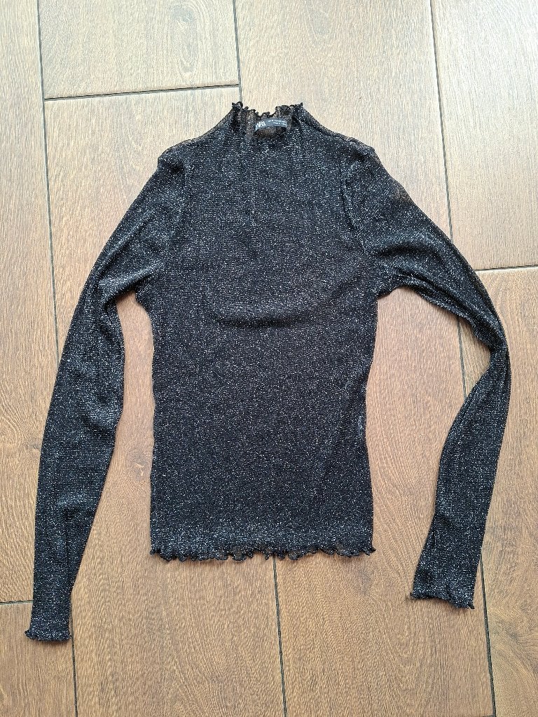 Mesh-top. Mt M. Zwart met zilverdraad. ZARA. Lengte 55 cm., Maat 38/40 (M), Zwart, Ophalen of Verzenden, Zo goed als nieuw