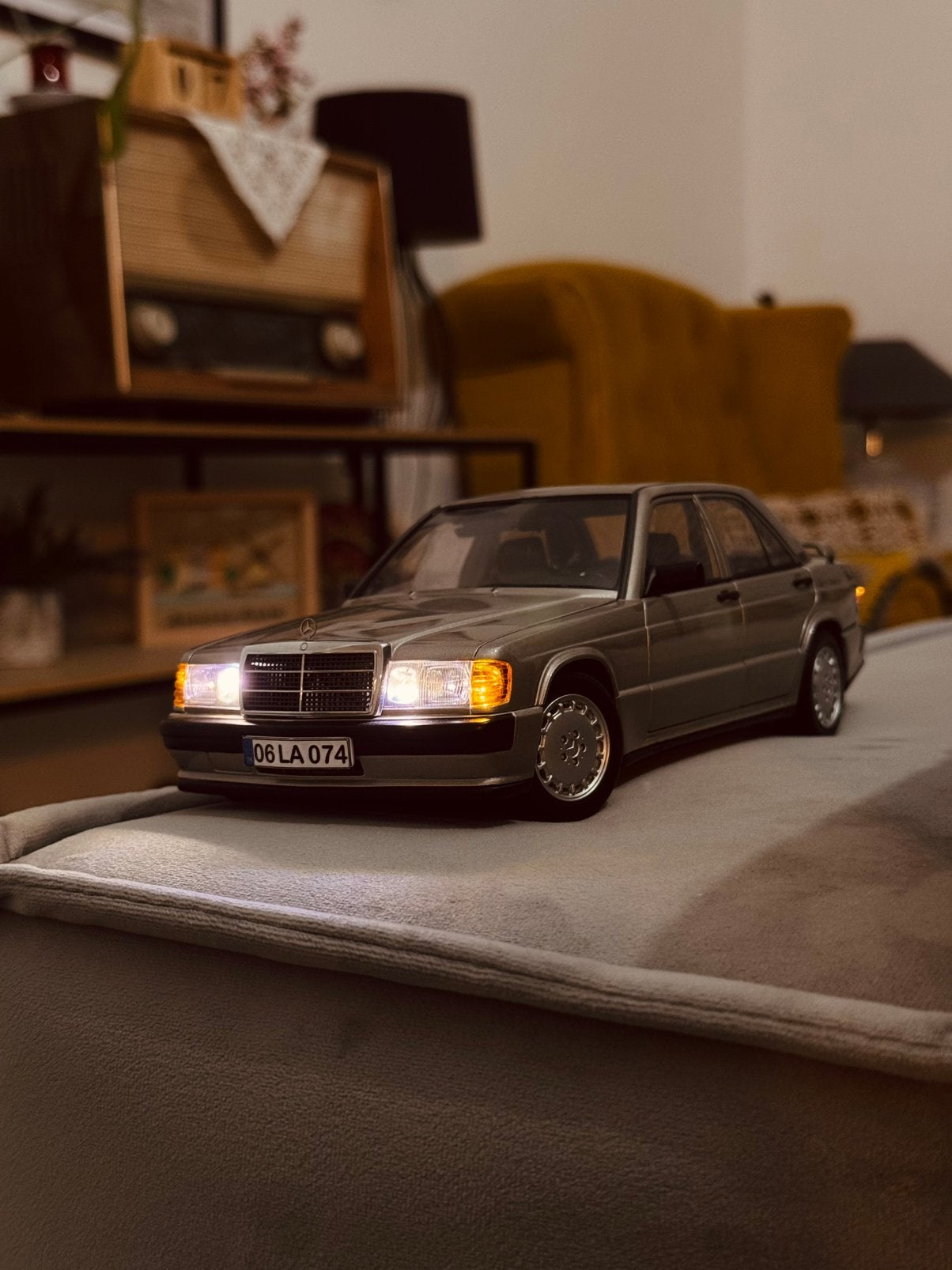 Mercedes Benz Cosworth 1:18 AutoArt, Ophalen of Verzenden, Zo goed als nieuw, Auto, Autoart