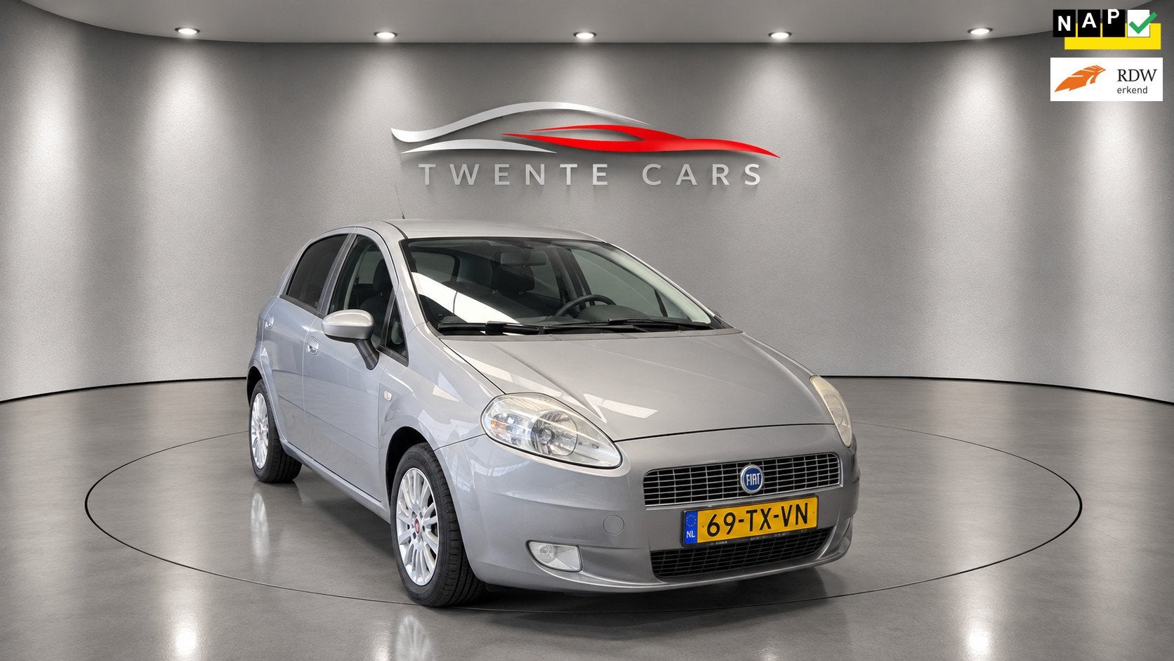 Fiat Grande Punto 1.4 Dynamic | Clima | Nieuwe APK |, Auto's, Voorwielaandrijving, Stof, Zwart, 4 cilinders