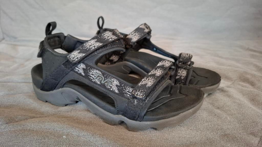 Teva sandalen maat 36, Kinderen en Baby's, Kinderkleding | Schoenen en Sokken, Jongen of Meisje, Overige typen, Zo goed als nieuw