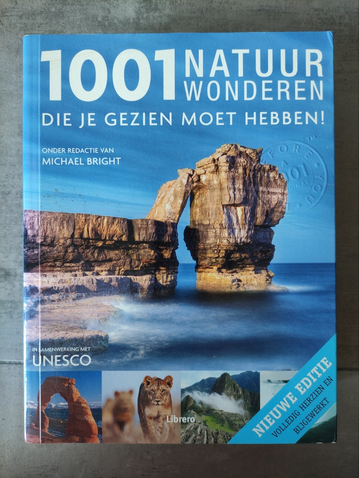 1001 natuur wonderen (unesco, dik boek), Boeken, Ophalen of Verzenden, Zo goed als nieuw, Natuur algemeen
