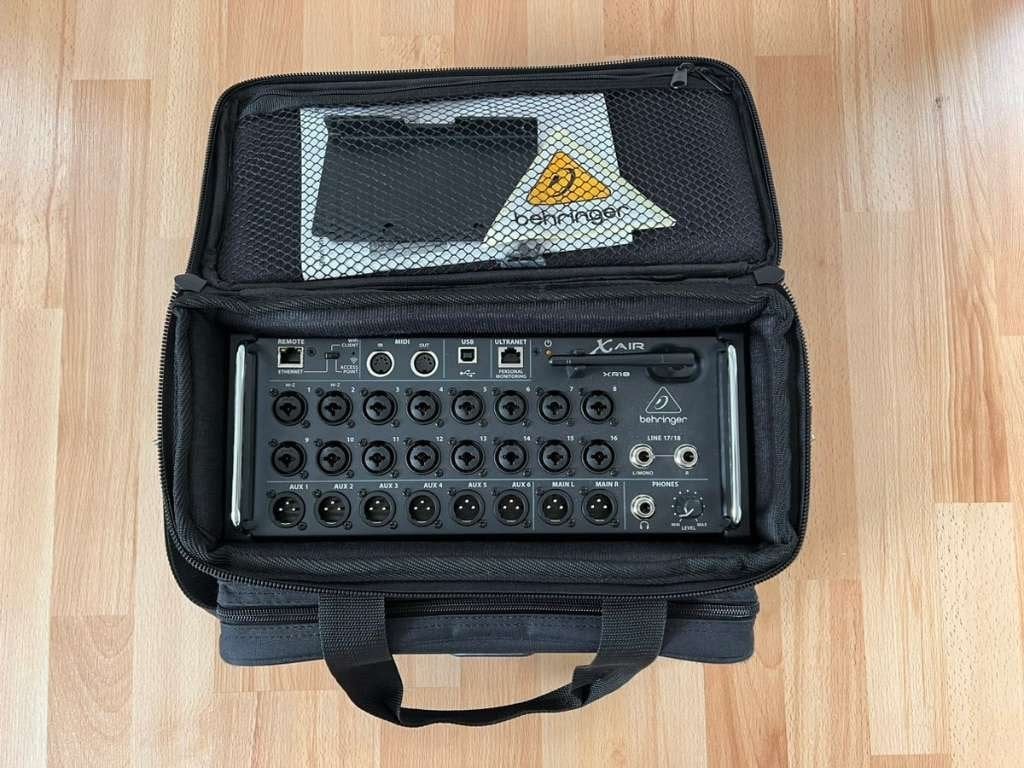 Foto 6 van Behringer X Air XR18 Bag Bundle
