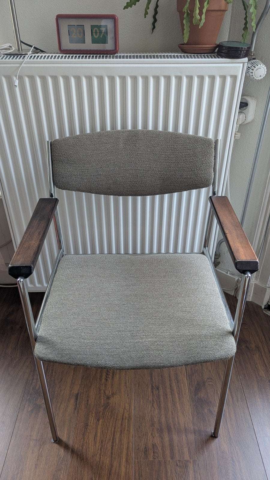 Stoel design Gijs van der Sluis chroom - beige - bruin, Huis en Inrichting, Stoelen, Ophalen, Overige materialen, Gebruikt, Overige kleuren