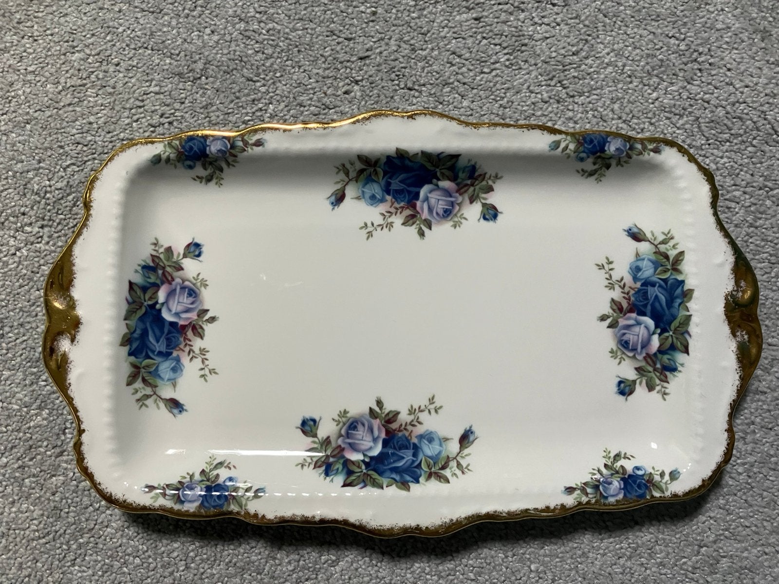Royal Albert Moonlight Rose cake schaal, Ophalen