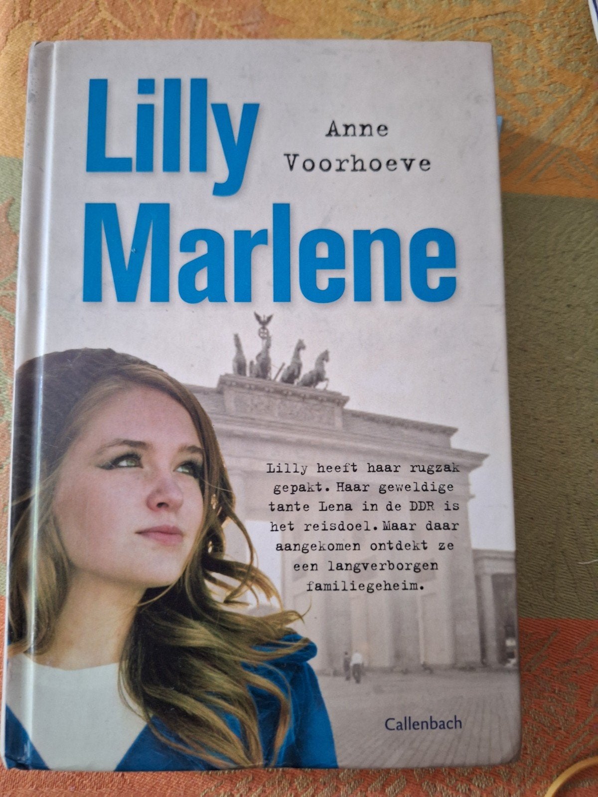 Anne Charlotte Voorhoeve - Lilly Marlene, Boeken, Ophalen of Verzenden, Zo goed als nieuw, Anne Charlotte Voorhoeve