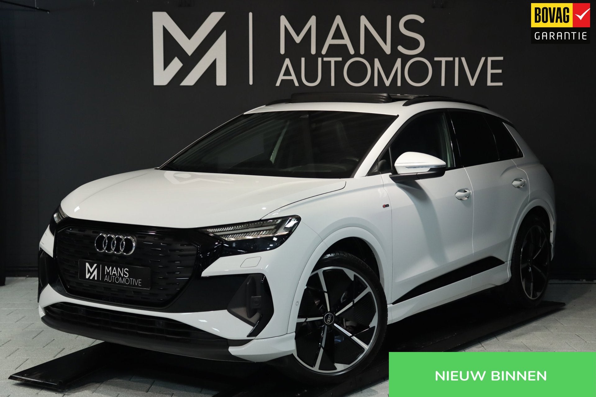 Audi Q4 e-tron 50 quattro S Edition 77 kWh / PANODAK / LEDER, Automaat, Gebruikt, Zwart, 82 kWh
