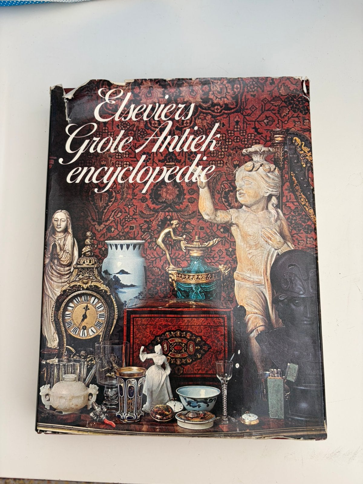 Elseviers Grote Antiek encyclopedie, Ophalen