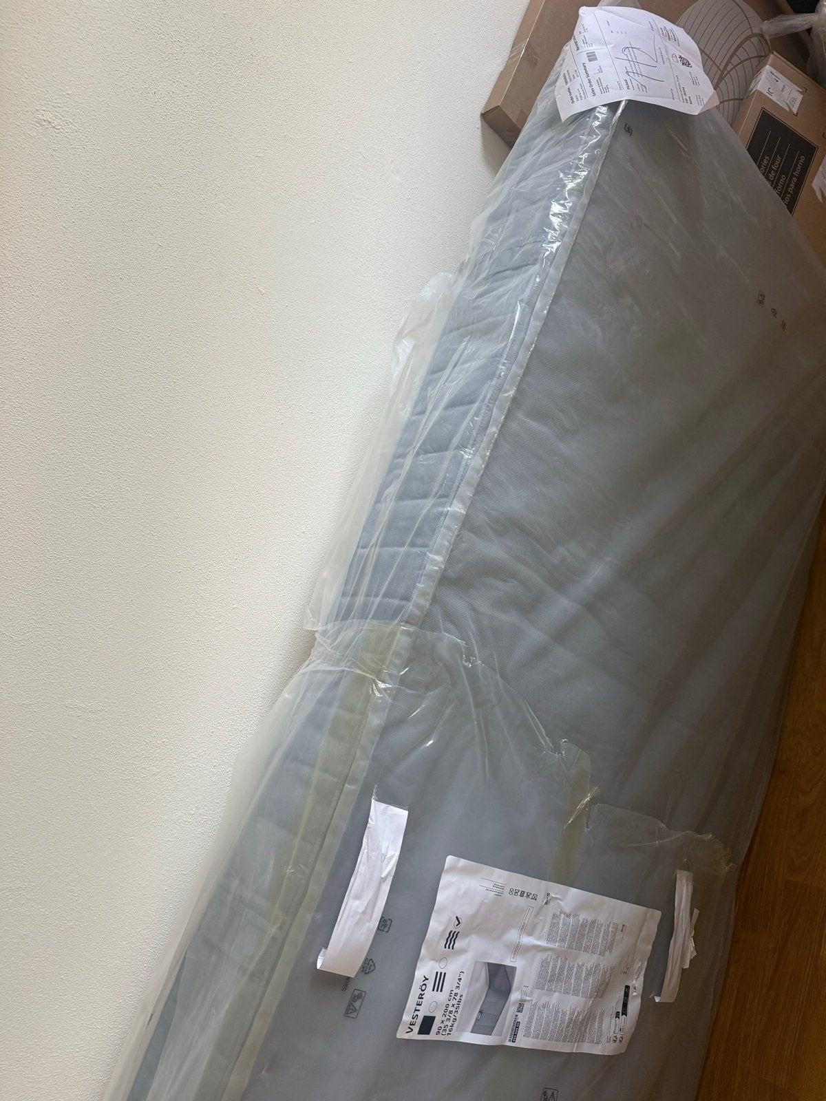 IKEA VESTERÖY Matras 90x200 cm - Nieuw en Ongebruikt, 90 cm, Eenpersoons, Verzenden, Nieuw