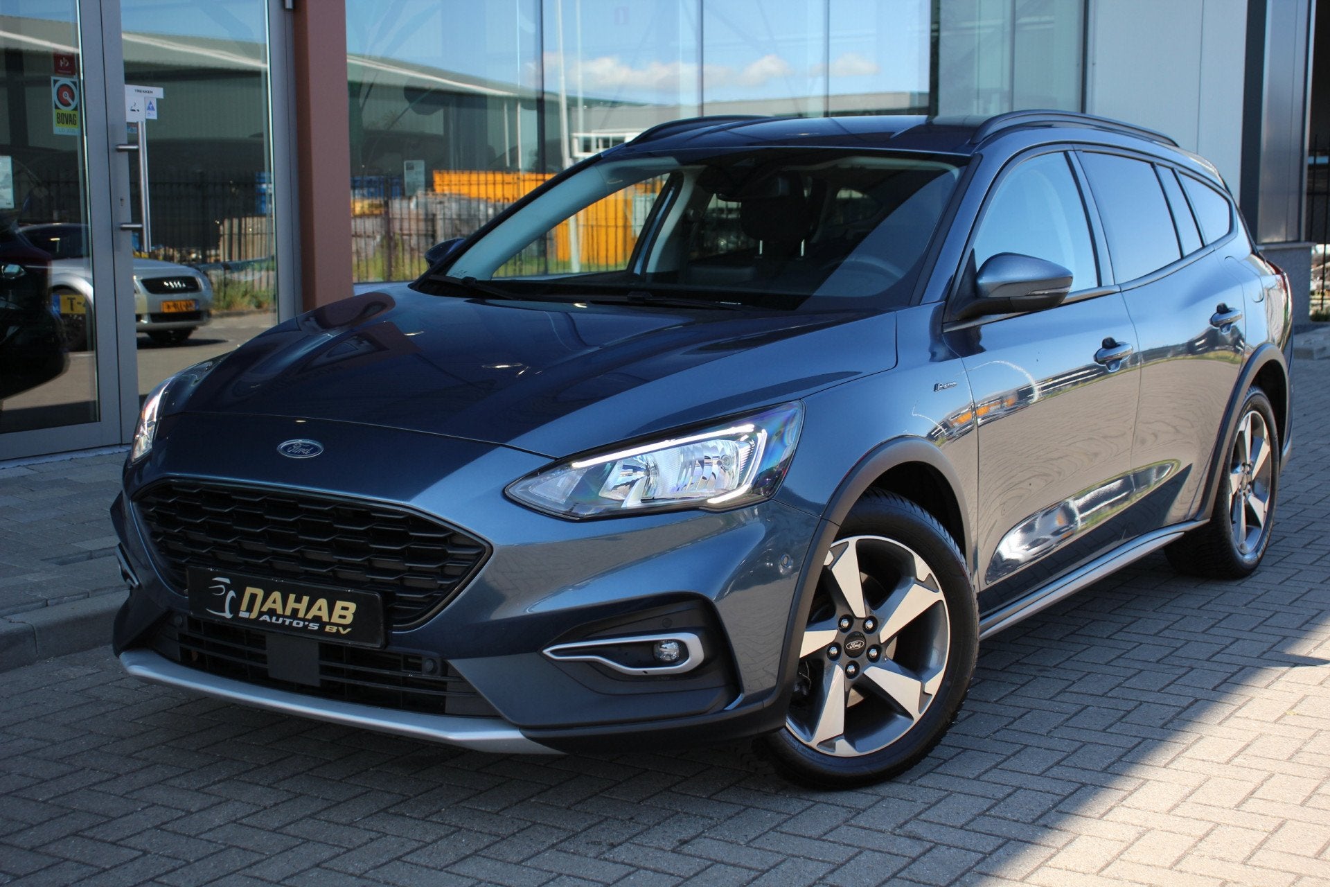Ford FOCUS Wagon 1.0 EcoBoost Active Business | Navi | ACC |, Auto's, Dealer onderhouden, Gebruikt, Blauw, 3 cilinders