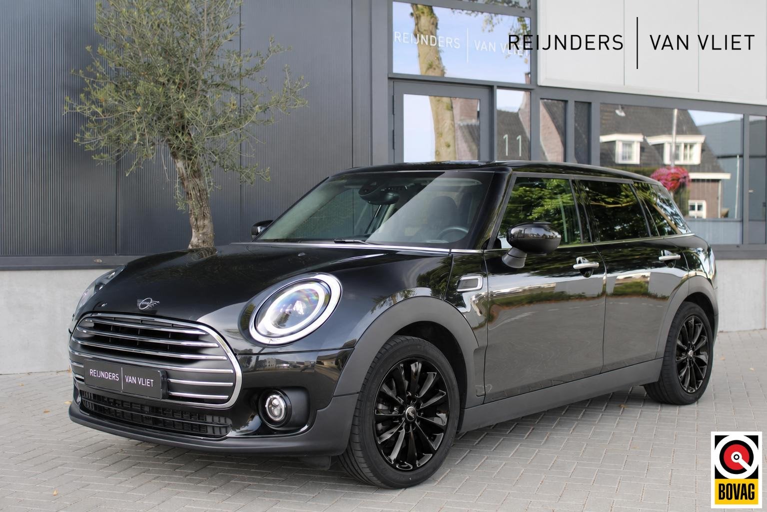 MINI Clubman 1.5 Cooper Classic | Stoelverw. | Rear View Cam, 12 maanden, 136 pk, Gebruikt, Leder en Stof