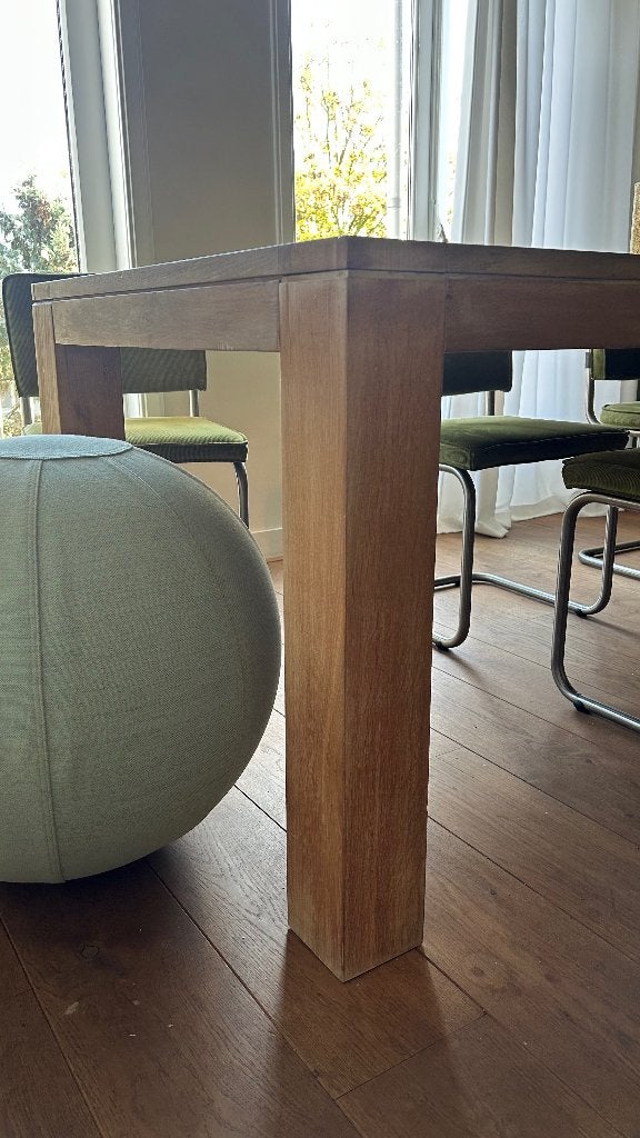 Massief houten eettafel, Gebruikt, Eikenhout, 200 cm of meer, Vijf personen of meer