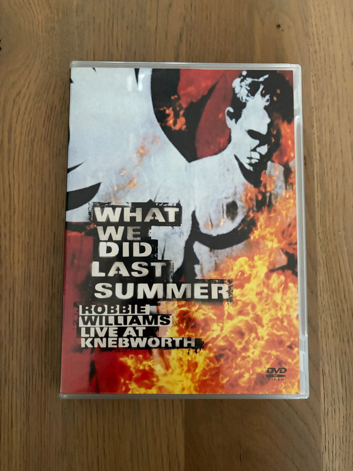 Robbie Williams - What We Did Last Summer Live Knebworth DVD, Nederlands, Ophalen of Verzenden, Vanaf 6 jaar, Concert
